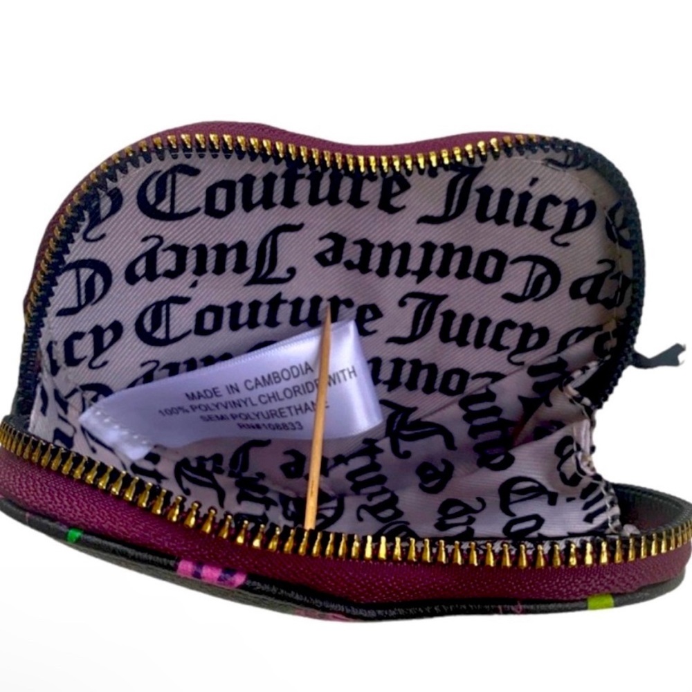 NWT Juicy Couture Heart Shape Wristlet Wallet - Picture 4 of 5